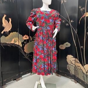 Laura Ashley Vintage Floral Garden Party Dress Long Sleeve Corduroy Square Neck